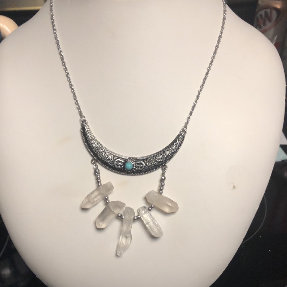Decree Unique Stone Costume Necklace- 494 $18 or $15 w/offer